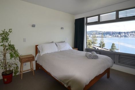 Photo of property in The Capital, 370 Oriental Parade, Oriental Bay, Wellington, 6011