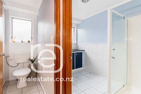 Photo of property in 16 Glen Road, Ranui, Auckland, 0612