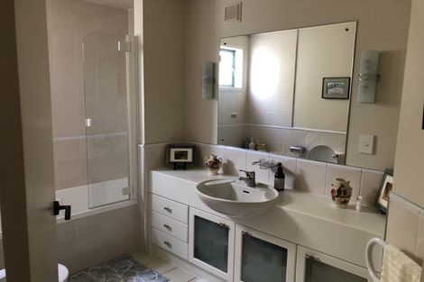 Photo of property in 72 Harbour Village Drive, Gulf Harbour, Whangaparaoa, 0930