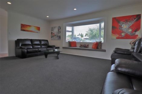 Photo of property in 11 Jacaranda Court, Pukekohe, 2120