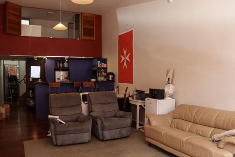 Photo of property in Courtenay Mews Apartments, 5/14 Alpha Street, Te Aro, Wellington, 6011