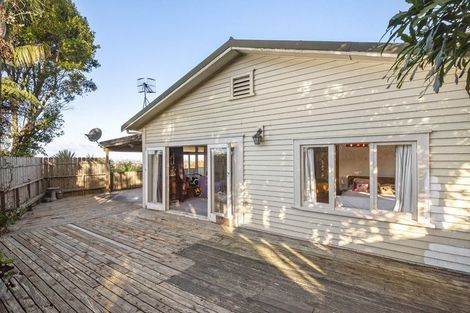 Photo of property in 29 Sunset Road, Totara Vale, Auckland, 0632