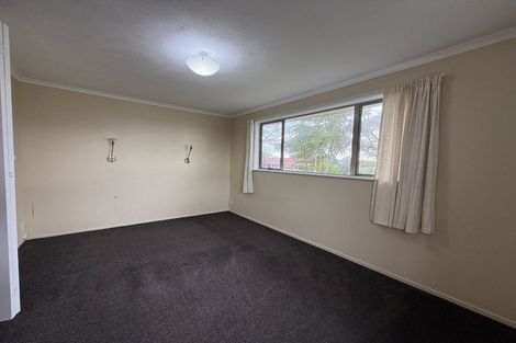 Photo of property in 39 Vera Road, Te Atatu South, Auckland, 0610
