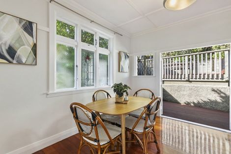 Photo of property in 25 Rangoon Street, Khandallah, Wellington, 6035