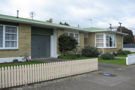 Photo of property in 36 Cambridge Street, Levin, 5510