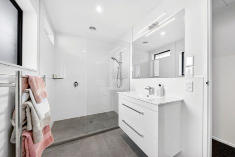 Photo of property in 59 Wood Street, Greytown, 5712