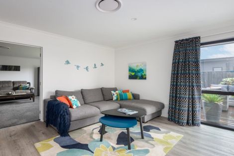 Photo of property in 38 Bradbury Avenue, Rolleston, 7614