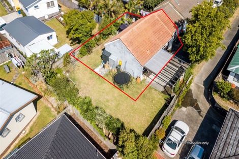 Photo of property in 3/1 Gatman Street, Birkdale, Auckland, 0626