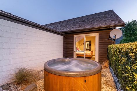 Photo of property in 24 Marshall Avenue, Lake Hayes, Queenstown, 9371