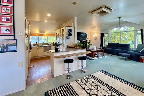 Photo of property in 142 Kawaha Point Road, Kawaha Point, Rotorua, 3010