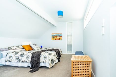 Photo of property in 3a Pah Road, Cockle Bay, Auckland, 2014