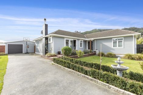 Photo of property in 3 Wright Street, Wainuiomata, Lower Hutt, 5014
