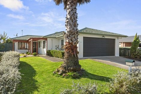 Photo of property in 14 Catalina Drive, Melville, Hamilton, 3206