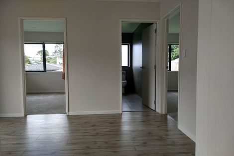 Photo of property in 12 Han Court, Glen Eden, Auckland, 0602