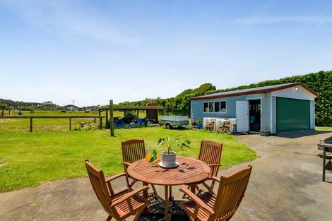 Photo of property in 185 Tasman Street, Opunake, 4616