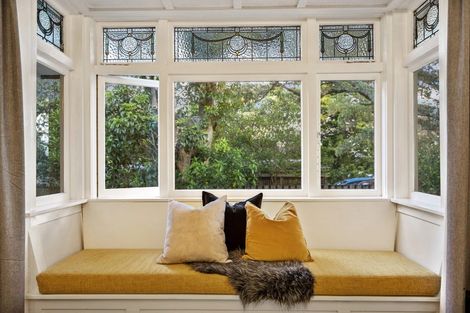 Photo of property in 10 Bridge View Road, Birkenhead, Auckland, 0626