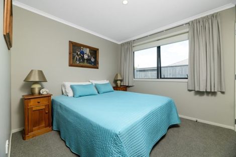 Photo of property in 21 Livingstone Drive, Papamoa Beach, Papamoa, 3118