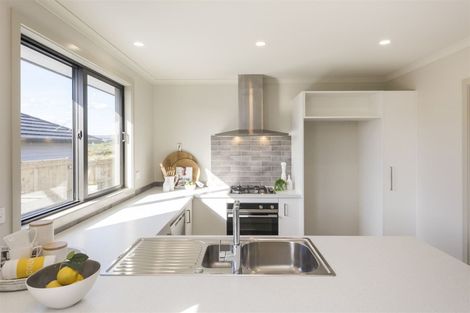 Photo of property in 38 Silicon Way, Fitzherbert, Palmerston North, 4410