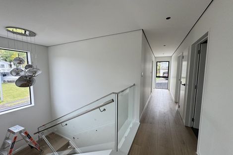 Photo of property in 3a Newstead Avenue, Browns Bay, Auckland, 0632