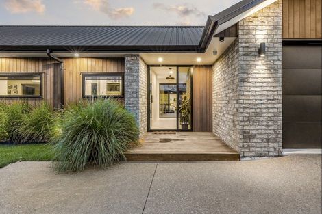 Photo of property in 17 Riverpoint Glade, Flagstaff, Hamilton, 3210