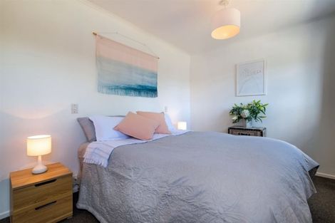 Photo of property in 40 Verran Road, Birkdale, Auckland, 0626