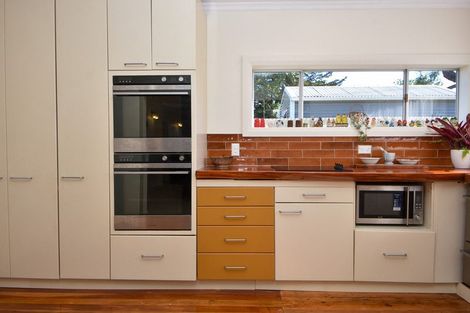 Photo of property in 108 Broadway, Carterton, 5713