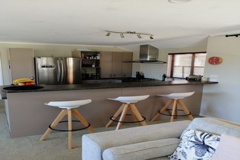 Photo of property in 11 Parkwood Crescent, Gulf Harbour, Whangaparaoa, 0930