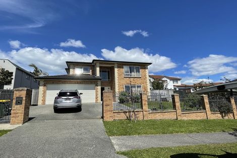 Photo of property in 20 Valley View Road, Glenfield, Auckland, 0629