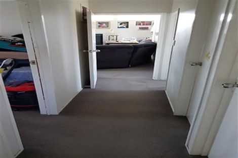Photo of property in 49 Othello Drive, Clover Park, Auckland, 2023