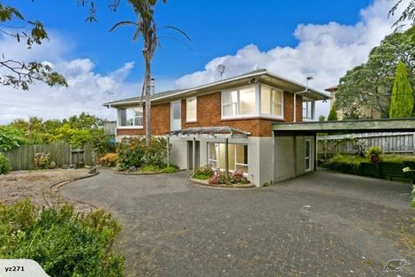 Photo of property in 1/3 Sunset Road, Totara Vale, Auckland, 0632