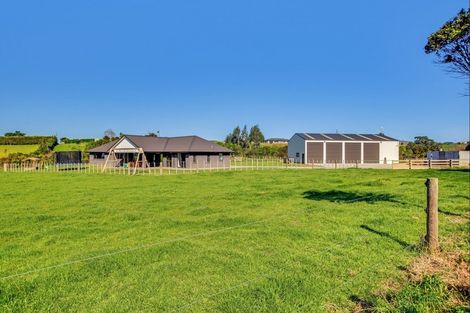 Photo of property in 115 Holmes Road, Waiuku, 2682