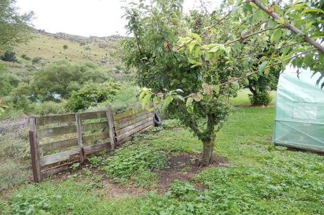 Photo of property in 98 Cheviot Street, Roxburgh, 9500