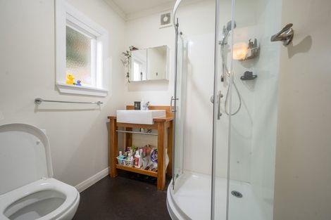 Photo of property in 28 Whaui Street, Vogeltown, Wellington, 6021