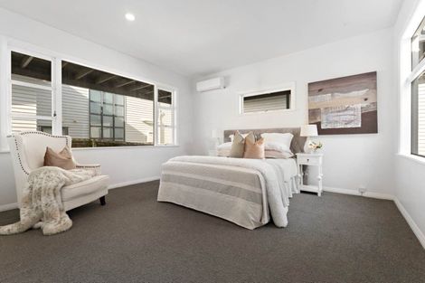 Photo of property in 15b Glendhu Road, Bayview, Auckland, 0629