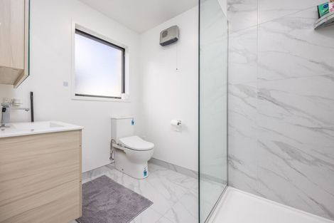 Photo of property in 11/10 Fathom Place, Te Atatu Peninsula, Auckland, 0610