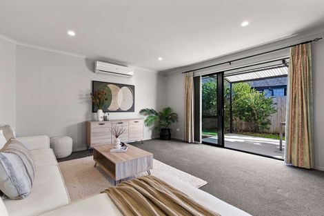 Photo of property in 2 Muriel Way, Papamoa Beach, Papamoa, 3118