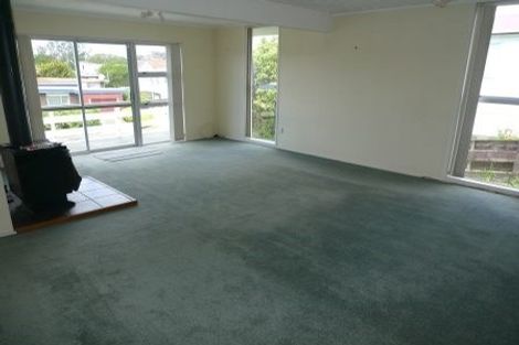 Photo of property in 9 Kerr Grove, Johnsonville, Wellington, 6037