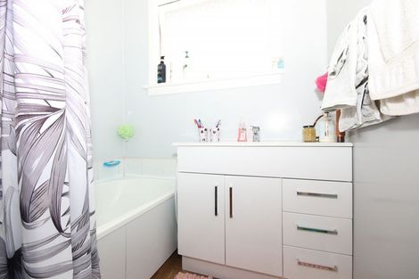 Photo of property in 53 Christina Street, Strathern, Invercargill, 9812