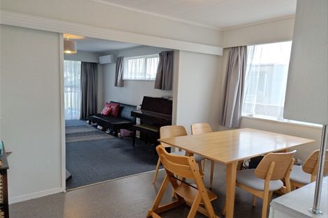 Photo of property in 18 Reelick Avenue, Pakuranga Heights, Auckland, 2010