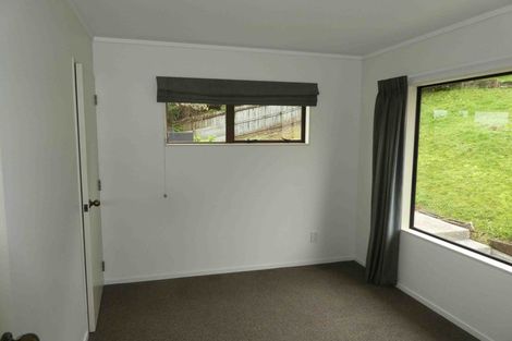 Photo of property in 20 Van Dyke Place, West Harbour, Auckland, 0618