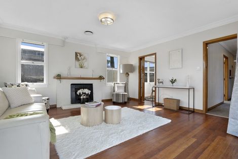 Photo of property in 5 Pembroke Street, Westown, New Plymouth, 4310