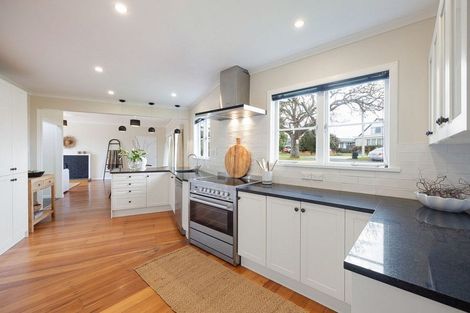 Photo of property in 6 Grey Street, Cambridge, 3434