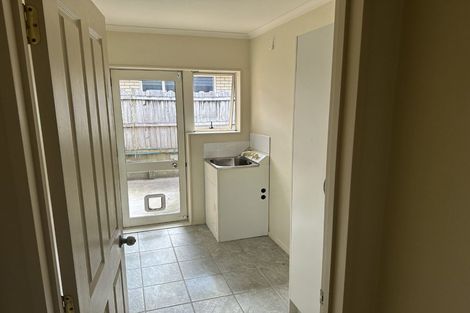 Photo of property in 6 Nakhle Place, Manurewa, Auckland, 2105