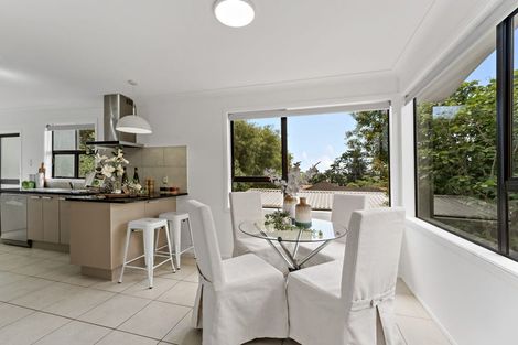 Photo of property in 6b Beldon Place, Pakuranga Heights, Auckland, 2010