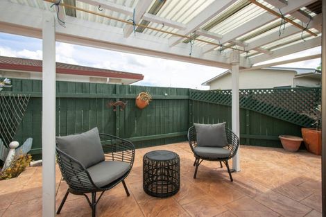 Photo of property in 1/52 Avondale Road, Taradale, Napier, 4112