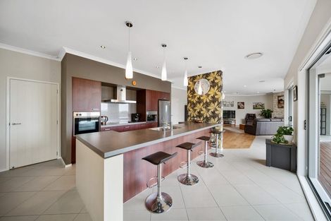 Photo of property in 91 Kaipara Road, Papakura, 2582