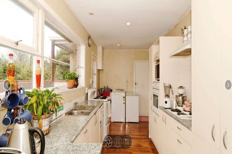 Photo of property in 35 Longburn Road, Henderson, Auckland, 0610