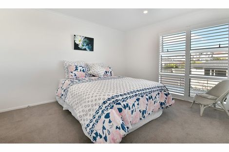 Photo of property in 5 Couldrey Crescent, Red Beach, 0932