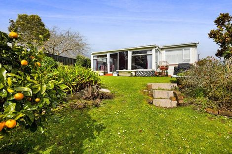 Photo of property in 234 Bridge Street, Eltham, 4322