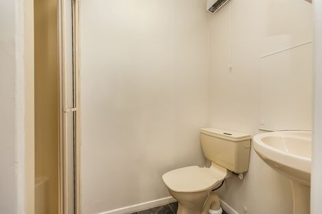 Photo of property in 11 Cecil Road, Tawa, Wellington, 5028